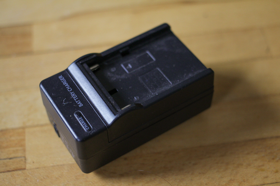 Sony L series battery charger