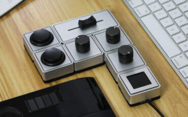 "Palette": Modular hardware palette for colour correction and editing