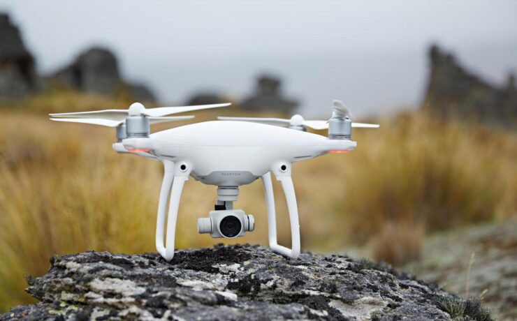 DJI Phantom 4 Drone with Anti-Collision Sensors Released - Sold Exclusively by Apple