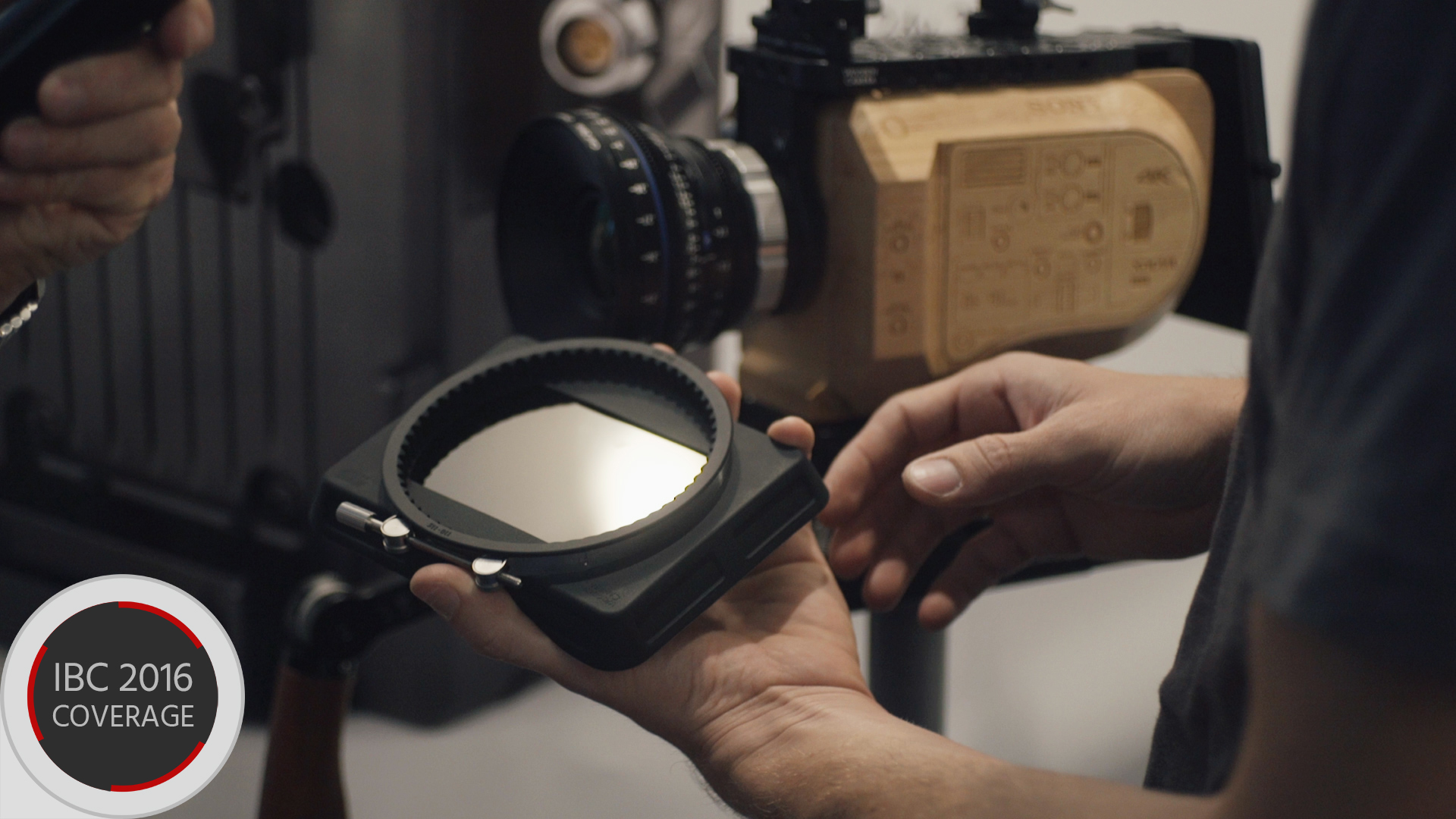 Wooden CameraがZip Boxを発表－新発想で超軽量のマットボックス