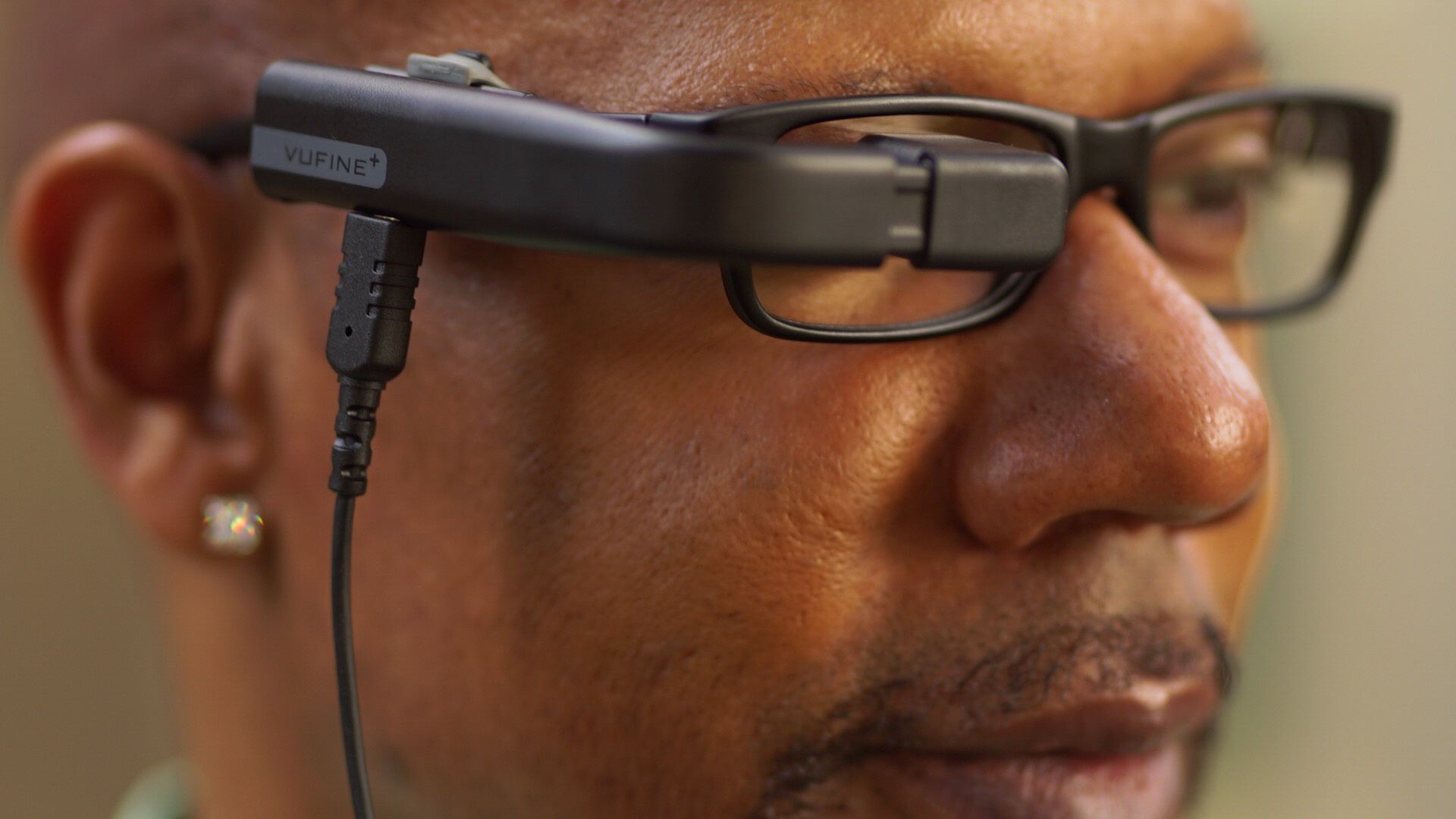 Vufine+ Wearable Display Field Review | CineD