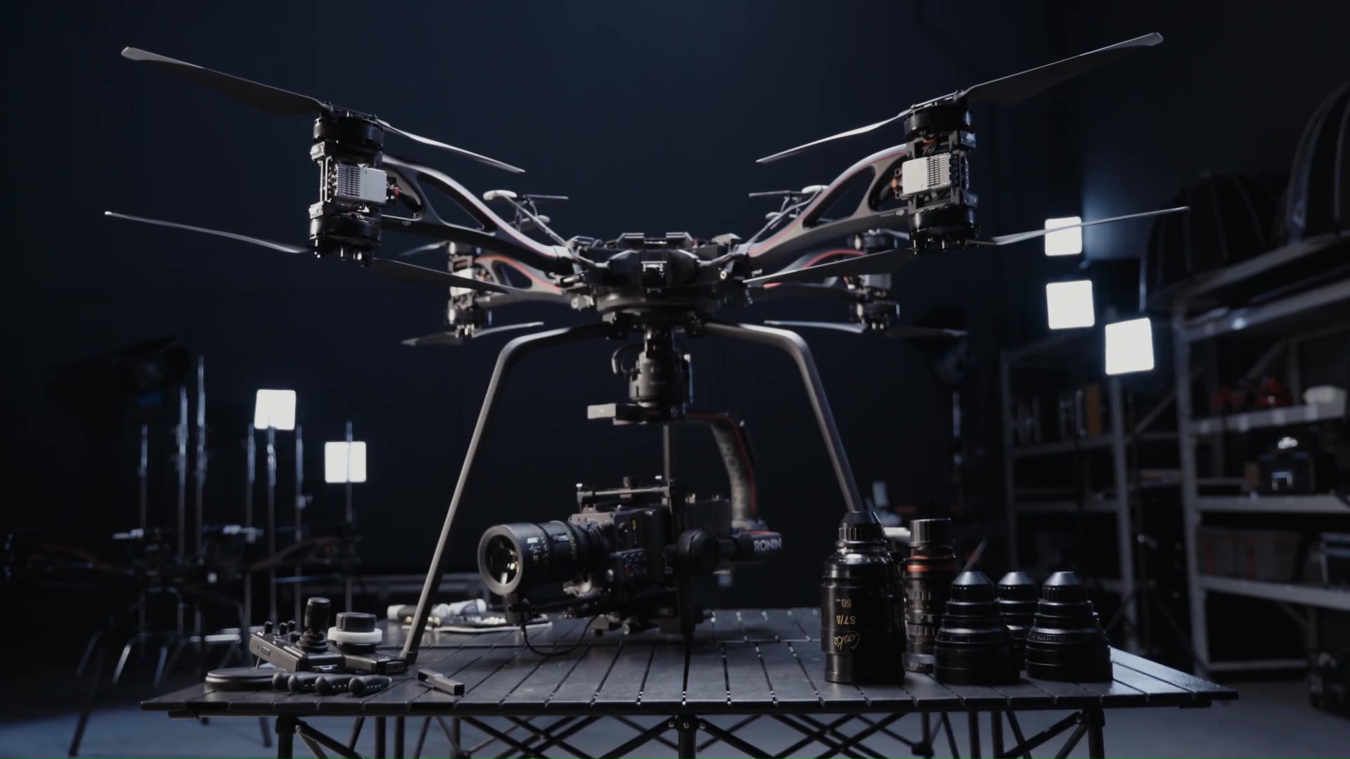 DJI STORM - Plataforma aérea de alta capacidad de carga, por DJI Studio