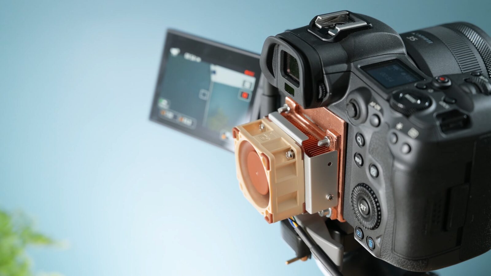 Fixed! Canon EOS R5 Overheating Solved with DIY Internal Heatsink | CineD