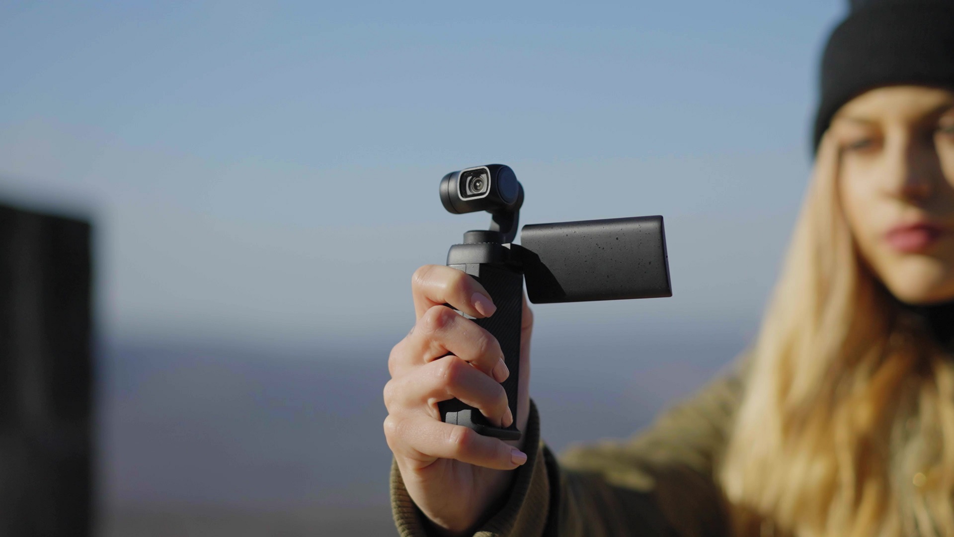 MOZA MOIN CAMERA Released – A Pocket Gimbal Cam from Gudsen | CineD
