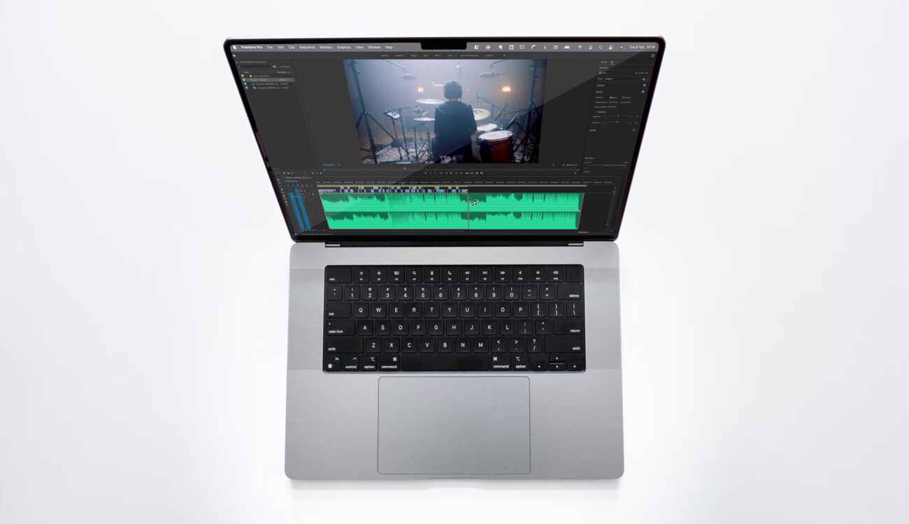 Lanzan la versión Premiere Pro 22.2 – Nueva herramienta Remix, función Voz a Texto más rápida y soporte para la EOS R5 C