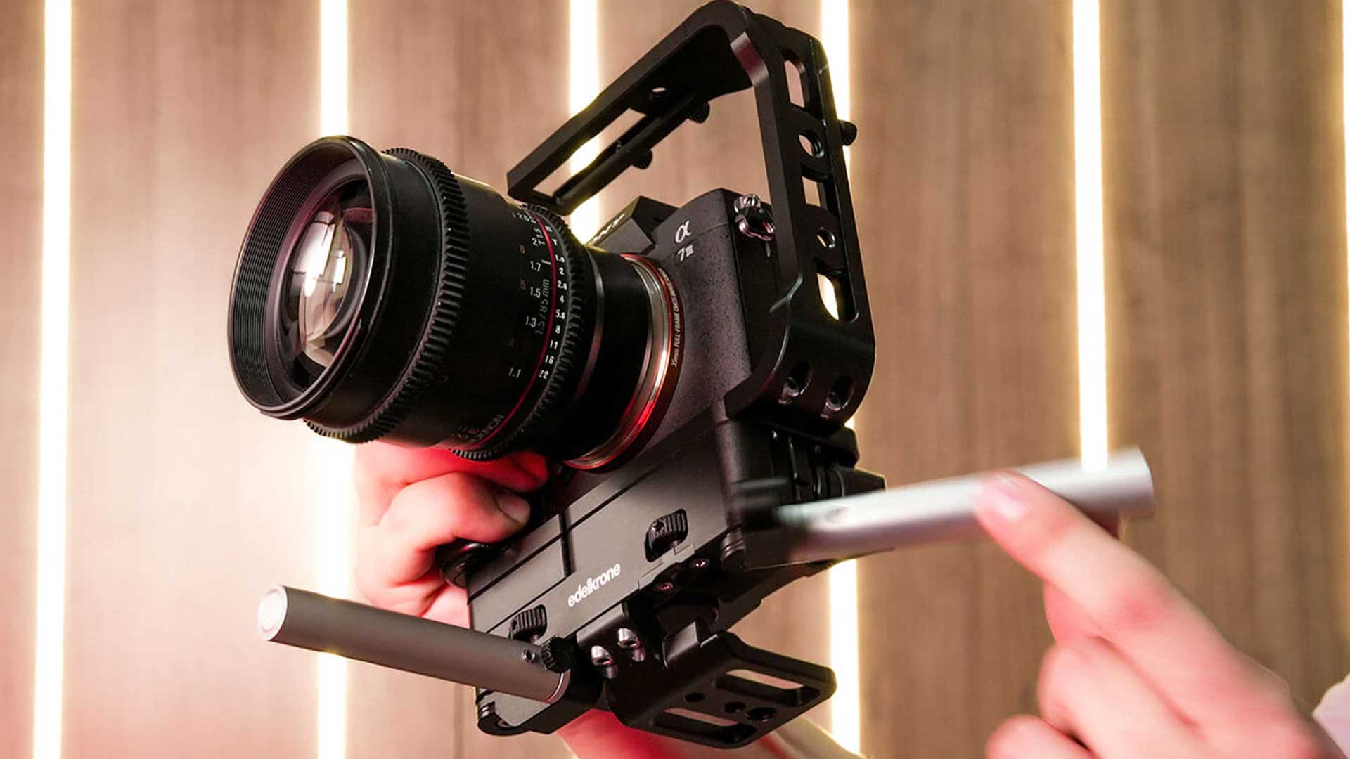 edelkroneがPocketRIG v3を発表 - ミラーレス一眼カメラ用モジュラー