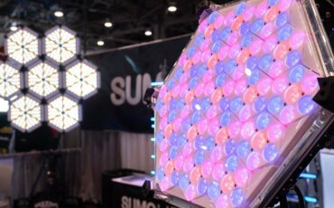 SUMOLIGHT SUMOMAX Explained – Hexagonal LED Light for Large Arrays