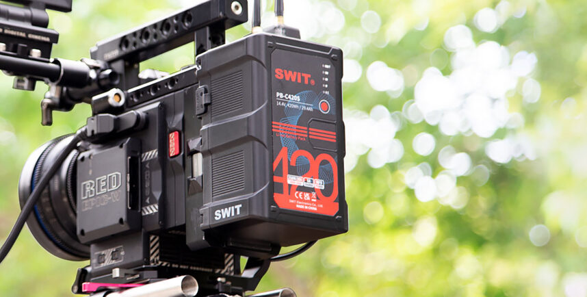 SWITがPB-C420Sを発表 - 420Whの大容量Vマウントバッテリー