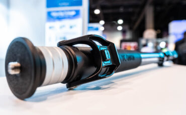 YC Onion Monopod Announced – also Usable as Walking Stick
