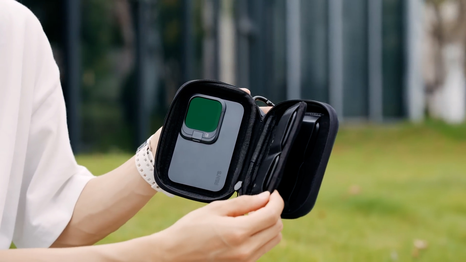 Pan's Scheme Snap Filter for iPhone  – Now on Kickstarter   CineD