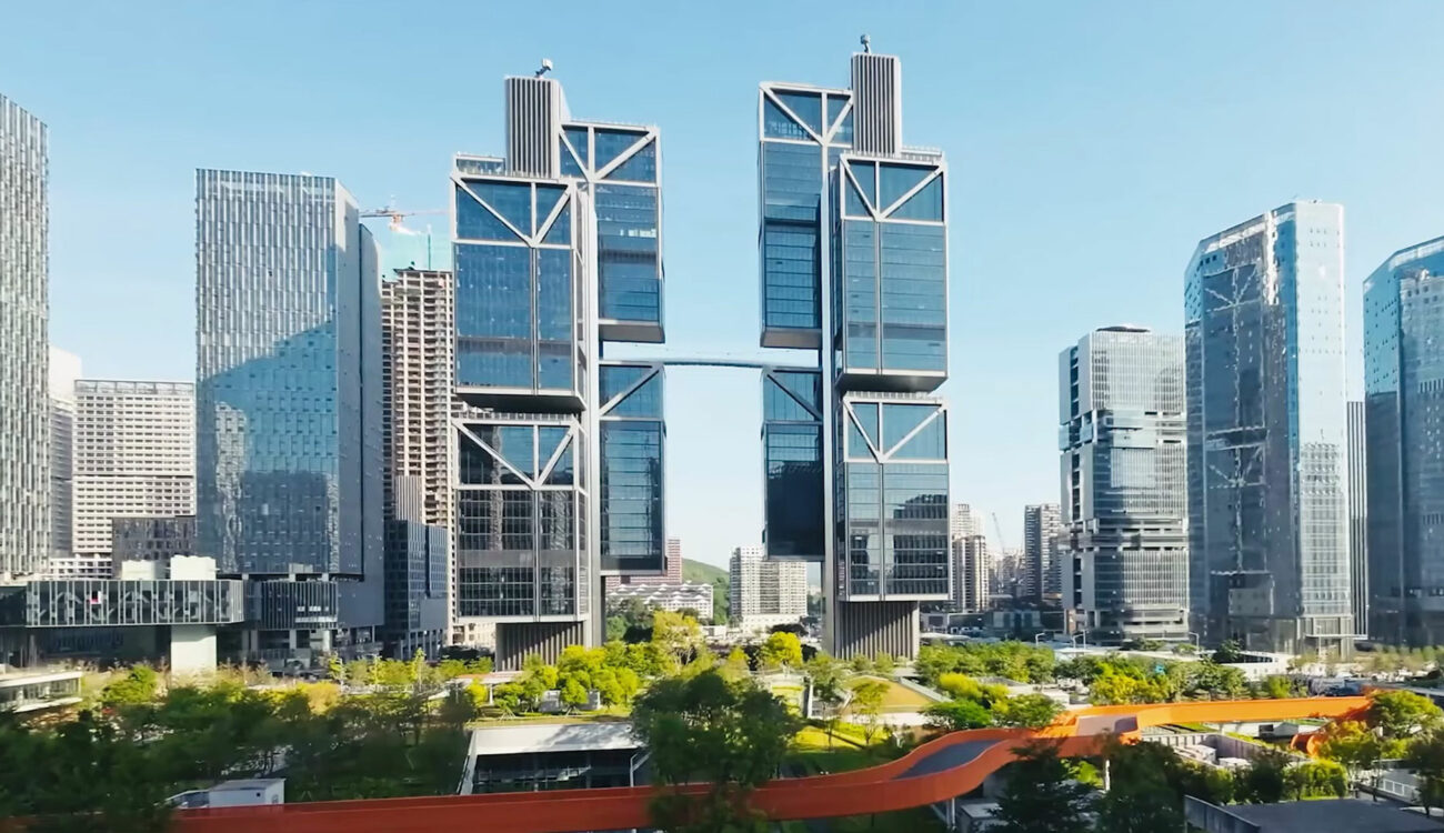 Bienvenidos a DJI Sky City - Un vuelo a través de las nuevas oficinas de DJI en Shenzhen, China