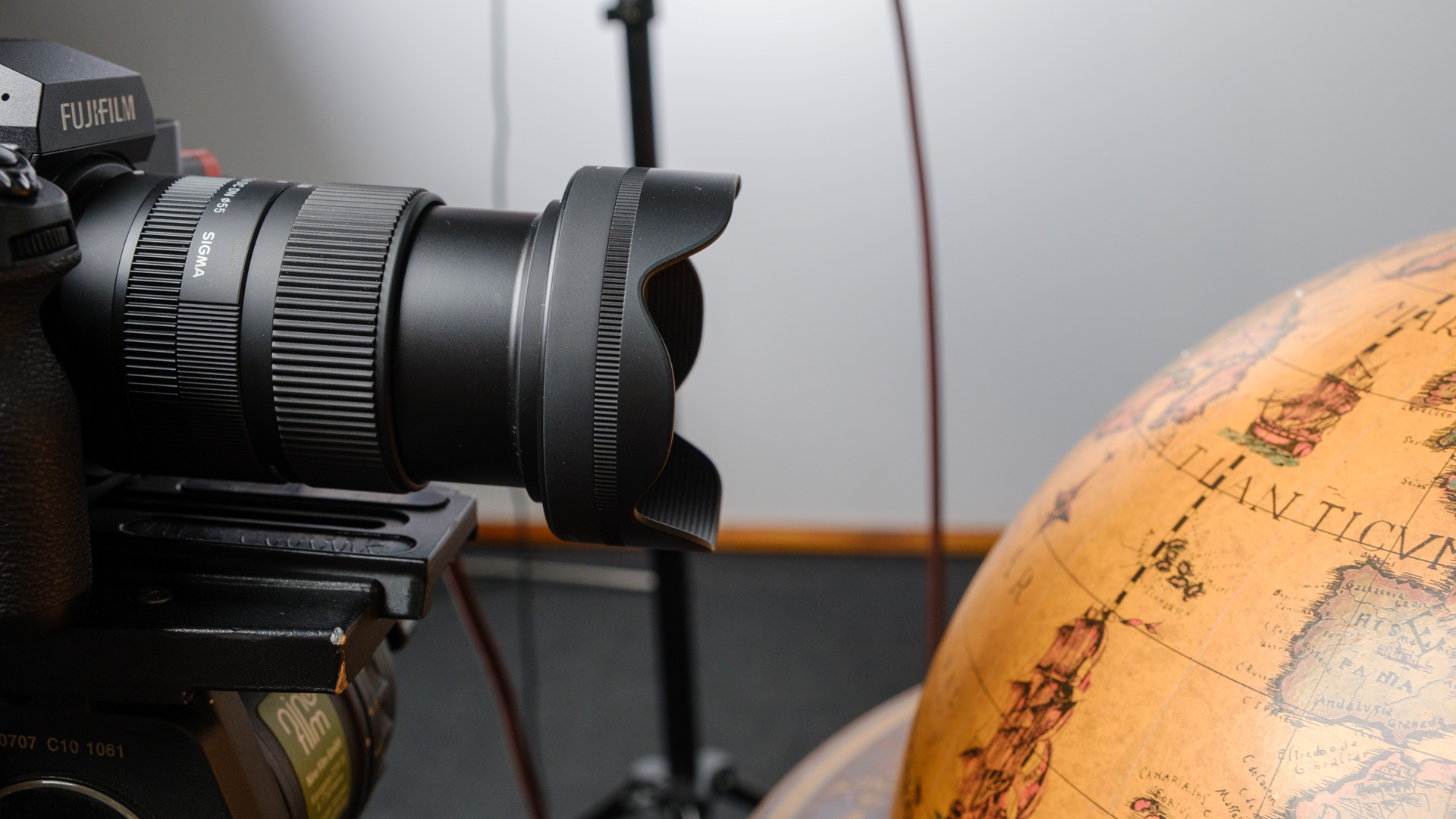SIGMA 18-50mm f2.8 Lens for FUJIFILM Cameras - Review and Bonus