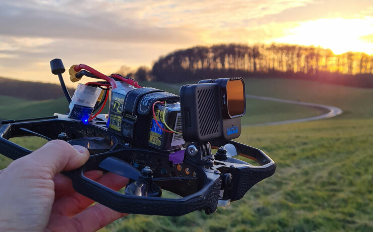 El presente y el futuro de las cámaras livianas de drones FPV