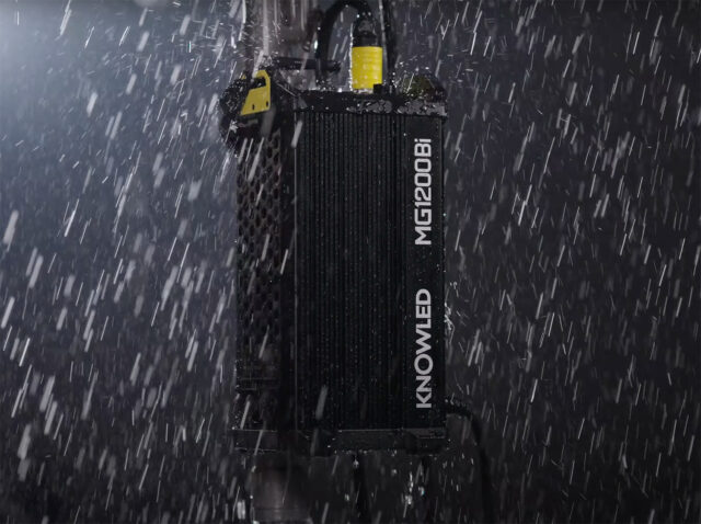 The ballast of the Godox KNOWLED MG1200Bi in the rain. Image credit: Godox