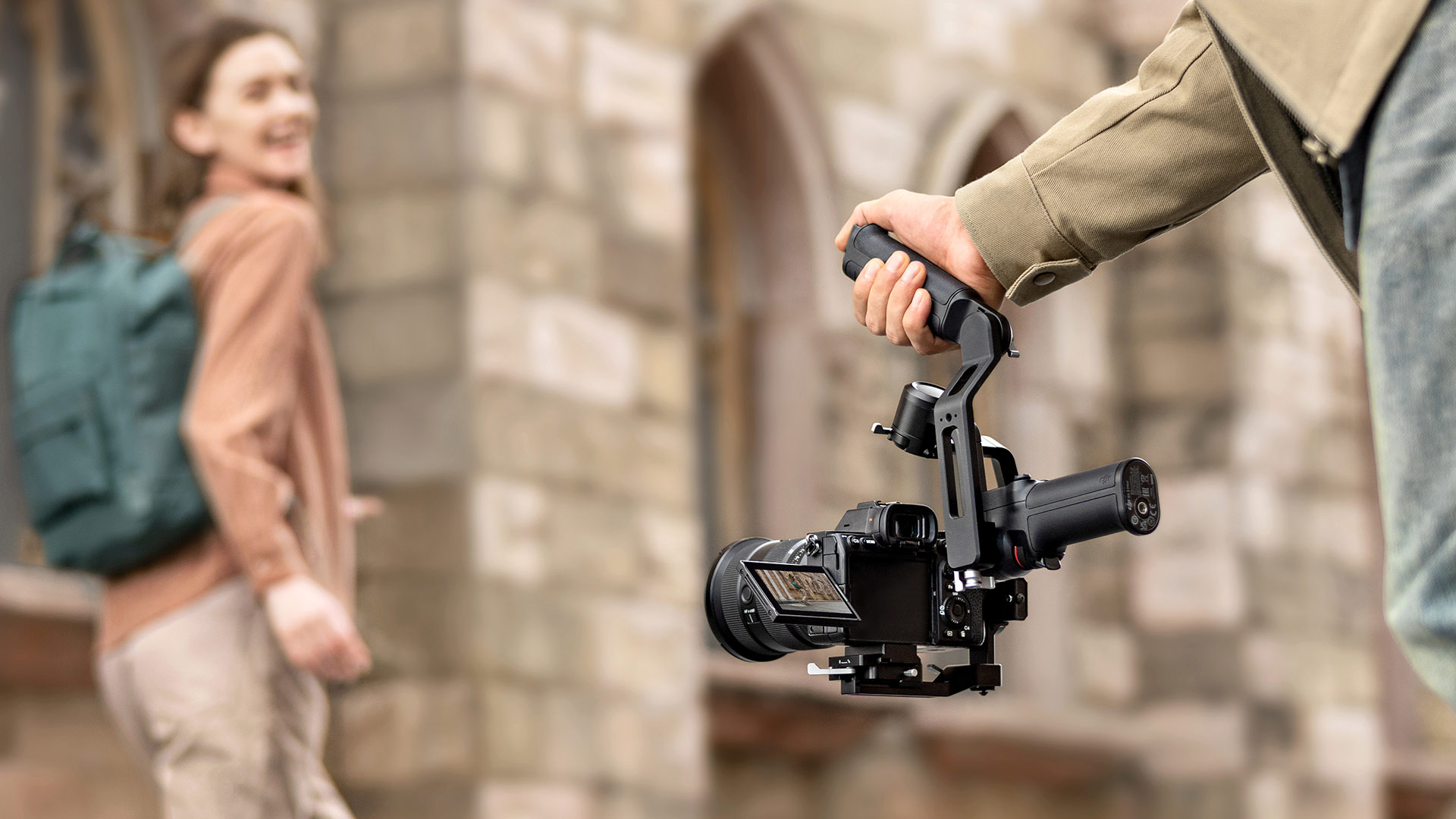 DJI RS 3 Mini Announced – Lightweight Gimbal with Easier Vertical