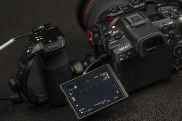 Tilta Left Side USB-C PD Handle with Run/Stop Type VIII on Canon EOS R5C