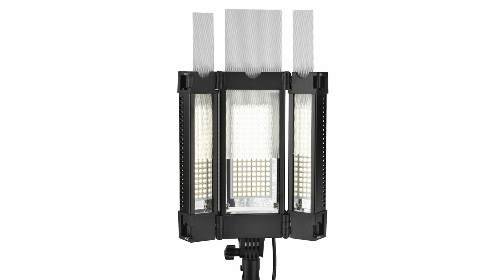 Xl Video Led Lowel がTota LED XL 折り畳み式パネルフラッドライトを発売 | CineD