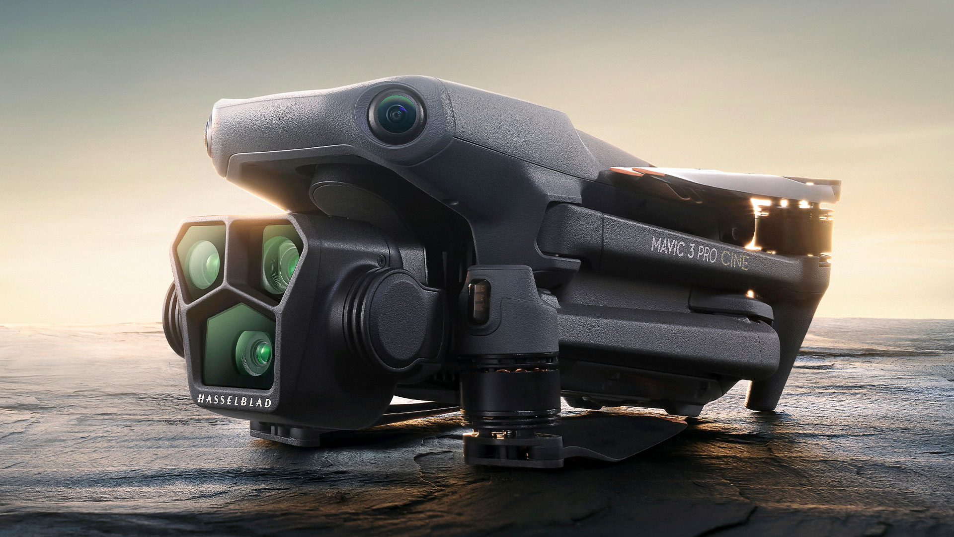 hjemme Alabama angre DJI Mavic 3 Pro Announced – Three Focal Lengths in One Drone | CineD