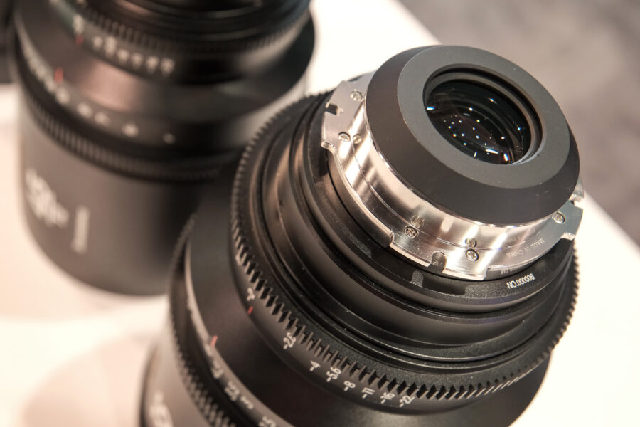 The Laowa Proteus 2X anamorphic lenses come with an interchangeable PL/EF mount