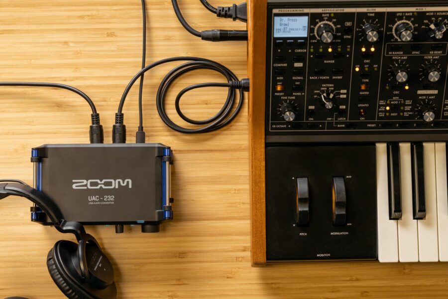 Zoom UAC-232 Audio Interface