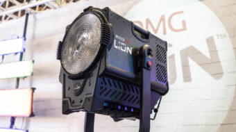 Rosco DMG LION - Primer vistazo al potente prototipo de luz Fresnel con motores LED intercambiables