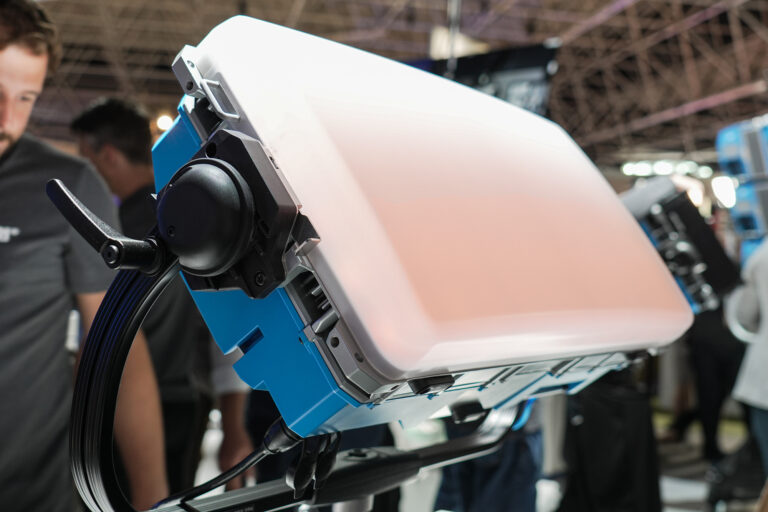 ARRI SkyPanel X RGBACL Modular LED Light – First Look | CineD