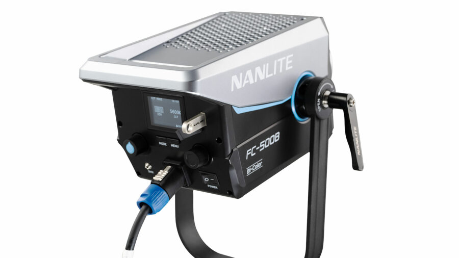 The back of the NANLITE FC-500B