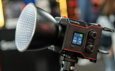 'SmallRig RC 60B and Pro Series V-Mount Batteries Announced'