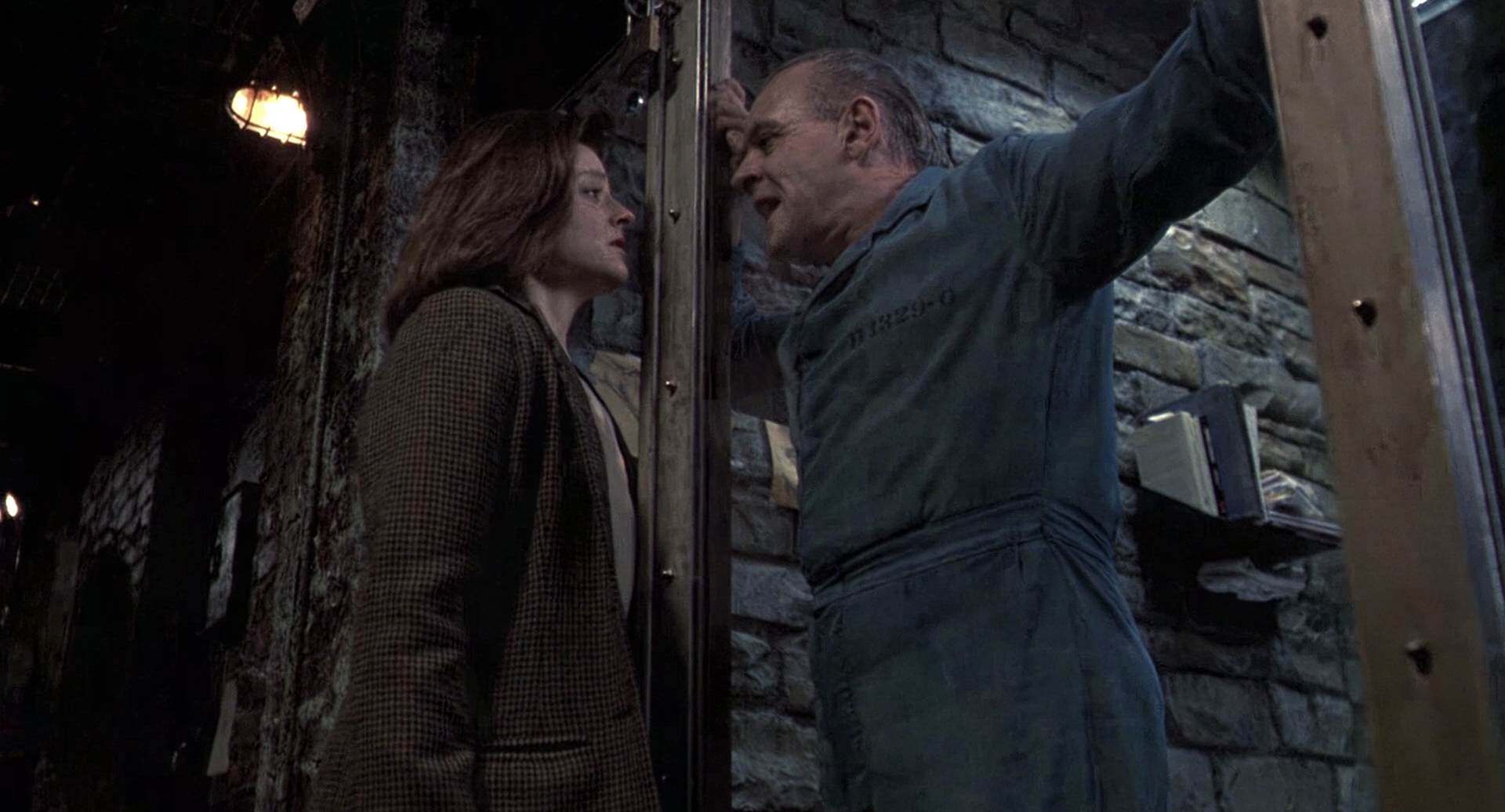 visual subtext - film stills from "The Silence of the Lambs"