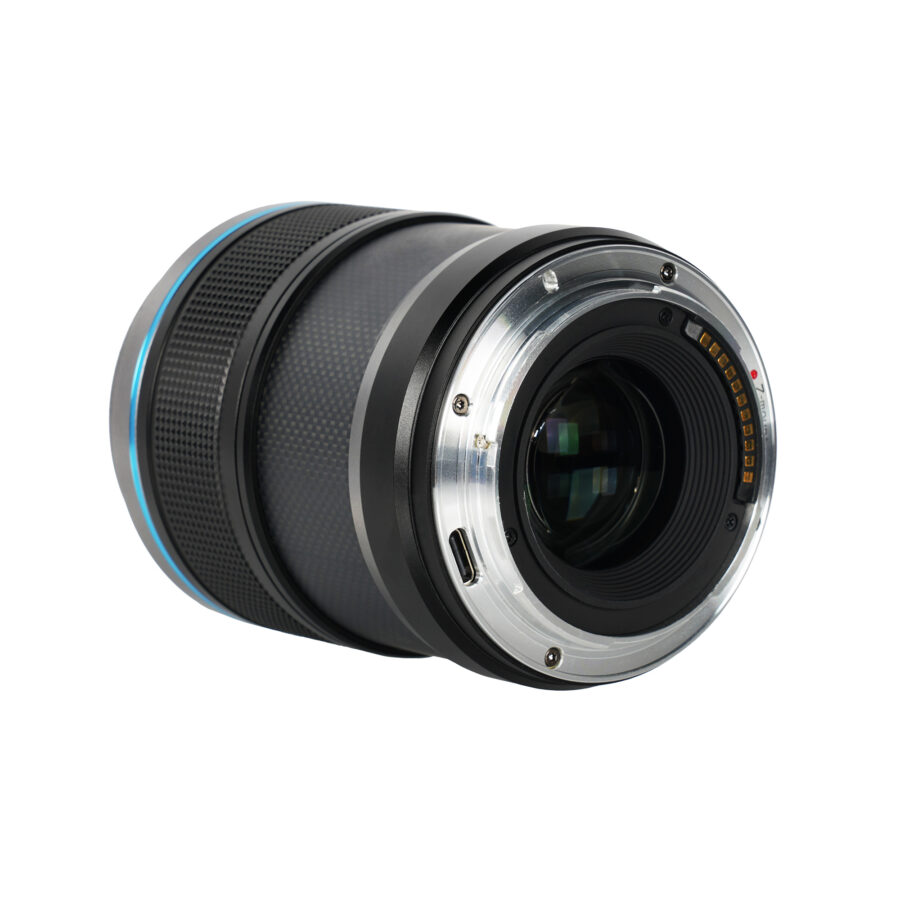 The SIRUI Sniper lenses feature a built-in USB-C port for firmware update
