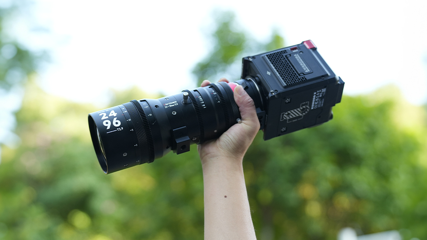 7Artisans 24-96mm T2.9 S35 cine zoom lens on RED KOMODO-X
