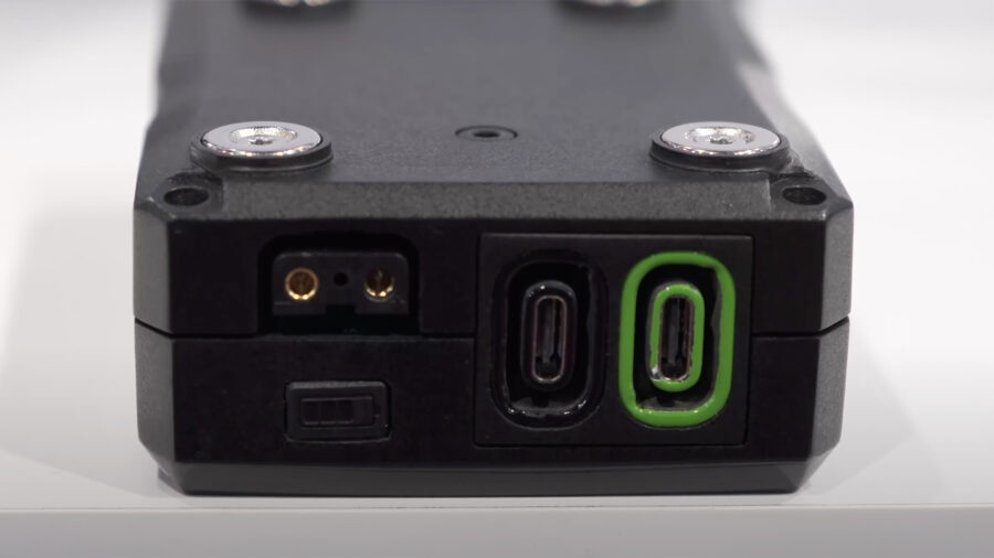 Core SWX Powerbase Edge Snap with dual PD Pro power connector
