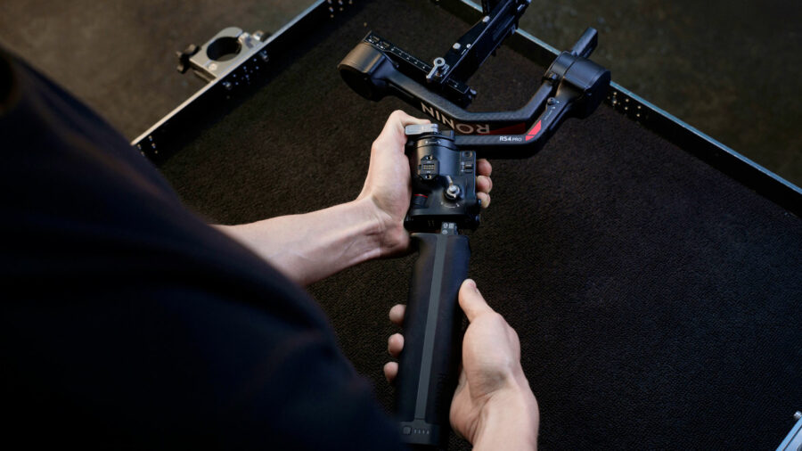 The new DJI RS BG70 High-Capacity Battery Grip