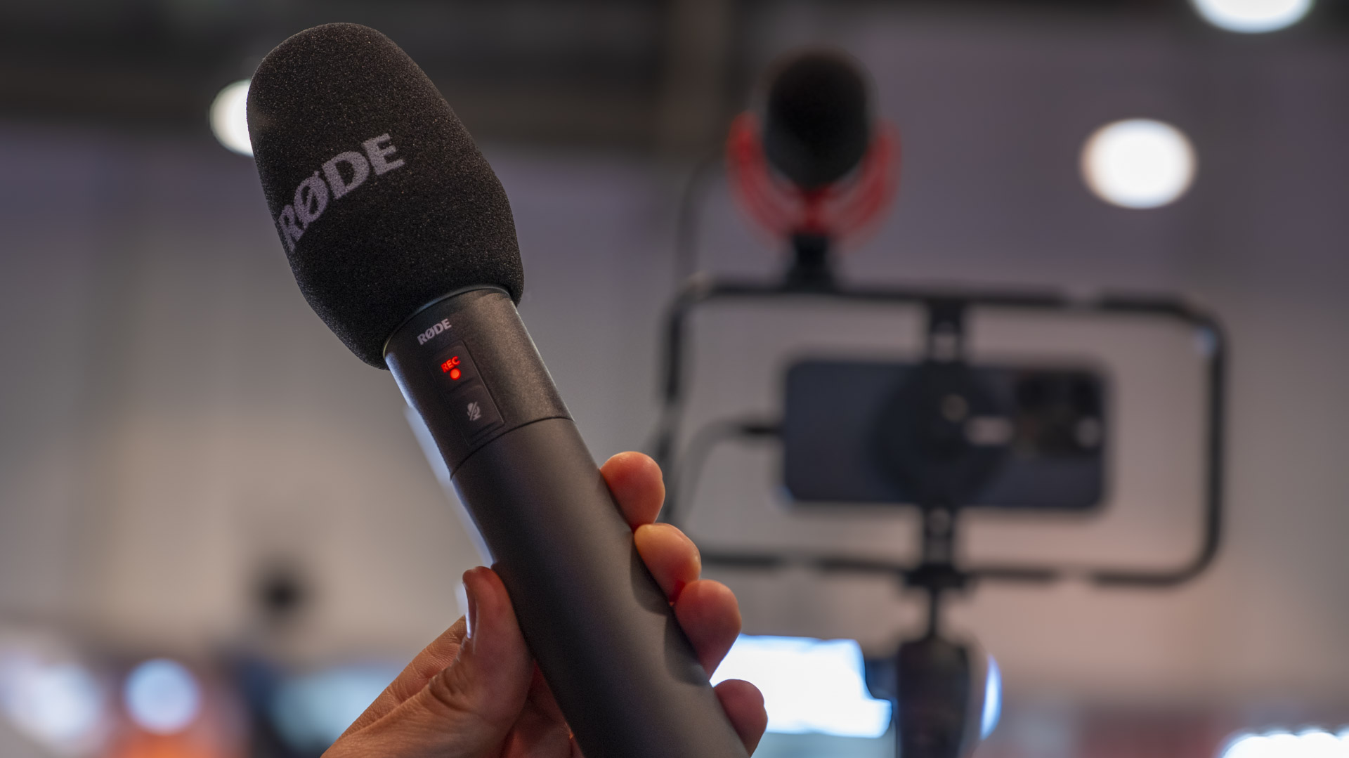 RØDE Interview PRO spiega il microfono wireless e l'hardware dello smartphone