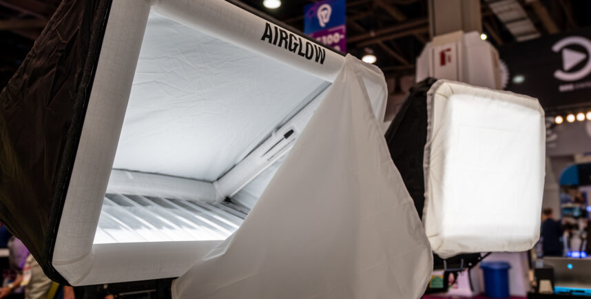 DoPchoice SNAPBAG AIRGLOW Inflatable Booklight – First Look