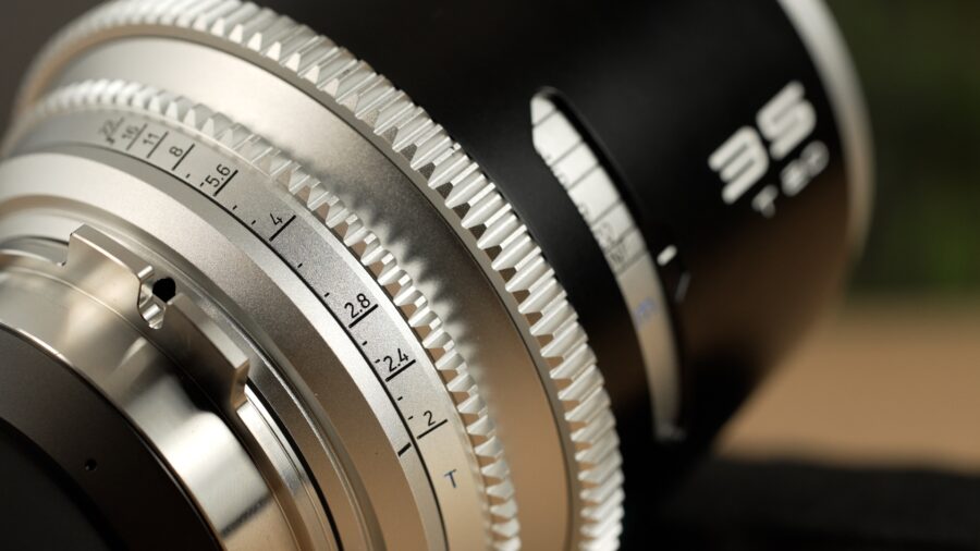 BLAZAR Mantis 1.33 T.2 full-frame anamorphic lens