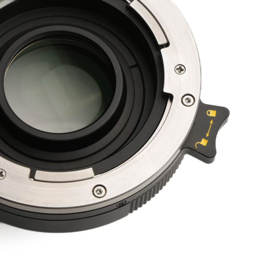 KIPON Baveyes Mamiya 645 0.7x Pro Lock Adapter for Nikon Z mount
