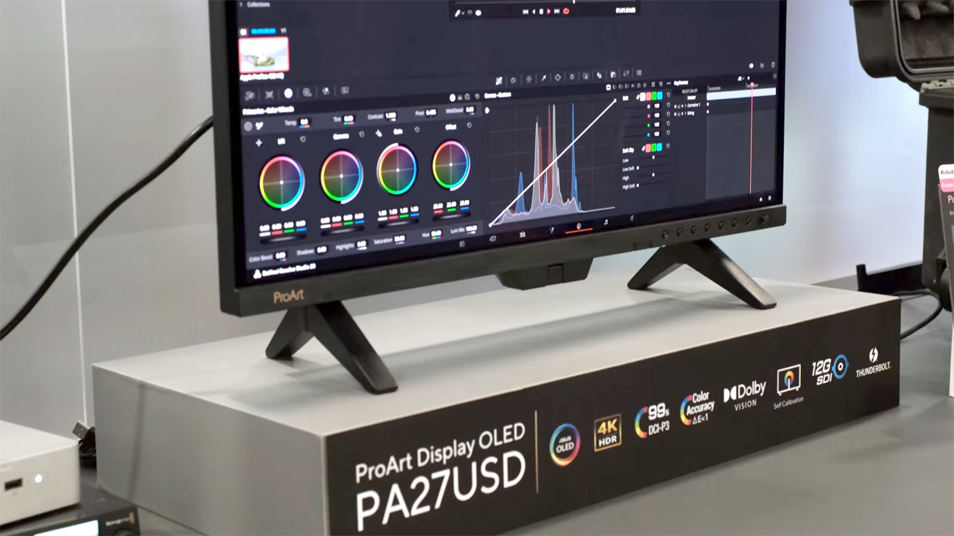 ASUSがProArt PA279CDV モニターを公開 ー 4K QD-OLED、1,000ニットの 