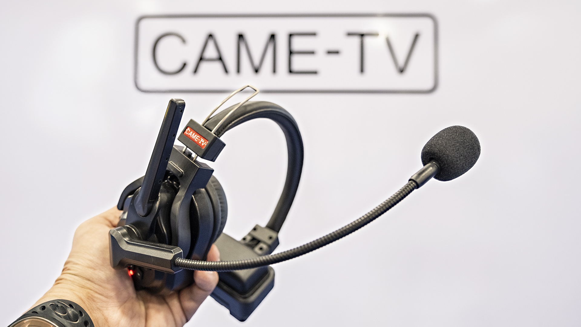 CAME-TV KUMINIK8 Pro Unveiled – DECT Intercom Headset with 15-Hour