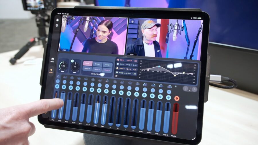 Mavis Studio 16-channel audio desk