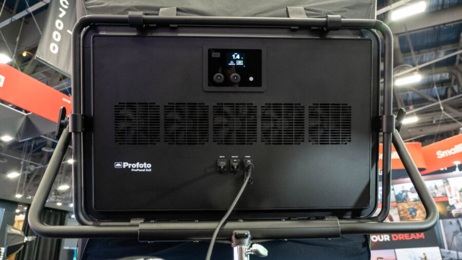 Profoto ProPanel 3×2 – 2000W RGBWW LED Panel with IP65 and 360° Rigging ...