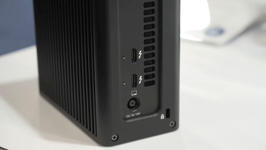 OWC Express 4M2 Ultra ports