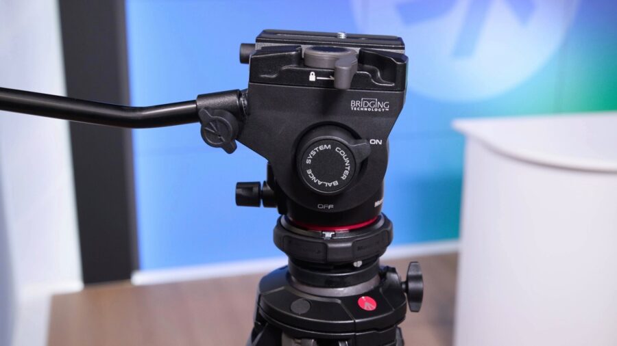 The Manfrotto 500X fluid head