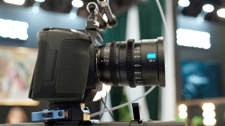 SIRUI VP1 mounted on camera