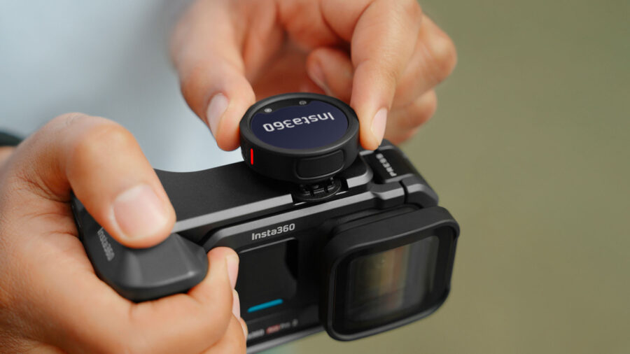 The Mic Pro transmitter can automatically connect to your Insta360 camera