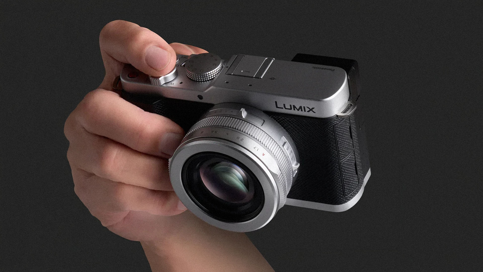 パナソニック「LUMIX L10」は、映像制作者にとっての「富士フイルム 