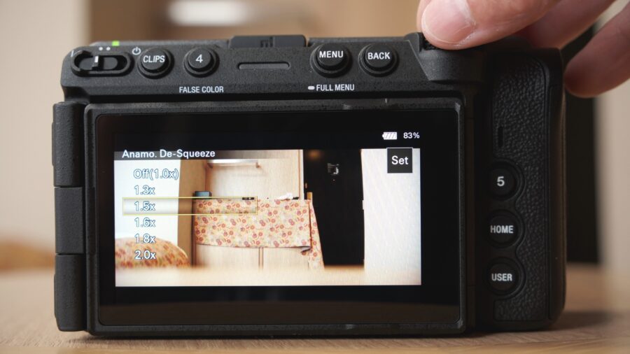 Added anamorphic de-squeeze ratio options