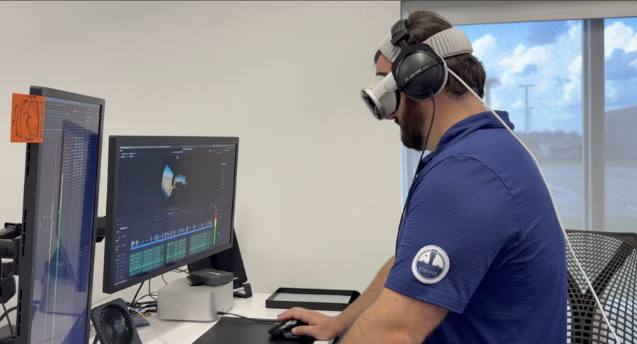 Cirrsu Immersive Video showing editor at desk with headset