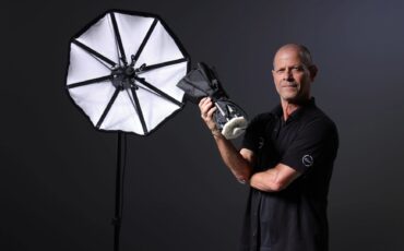 Presentan la SmallRig x CineD OrBrella Light - Una luz de 60W tipo paraguas que se despliega en cinco segundos