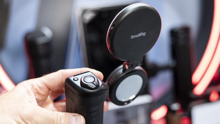 SmallRig phone joystick controller with filter system for the iPhone 18.
